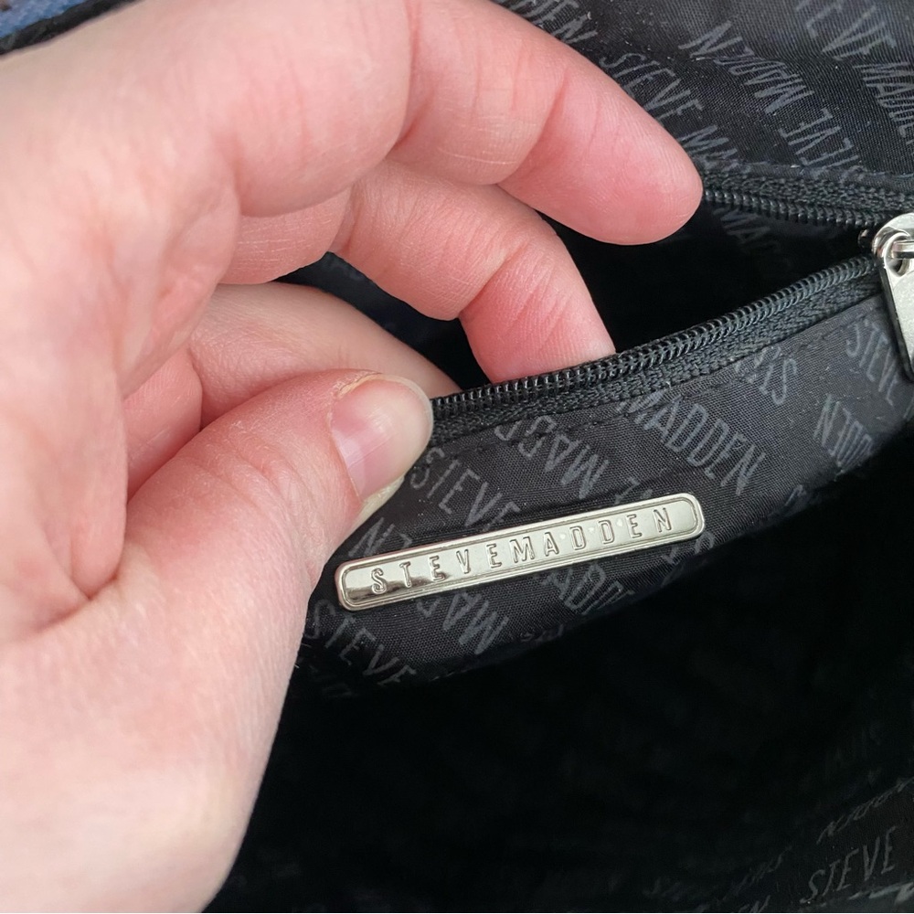 Steve Madden BFAITH Mini Crossbody Bag β Periwinkle Blue, Silver Chain, Like New - Picture 10 of 10